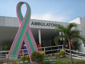Simpósio de Oncologia aborda o tratamento do Câncer de Mama em homenagem ao “Outubro Rosa”