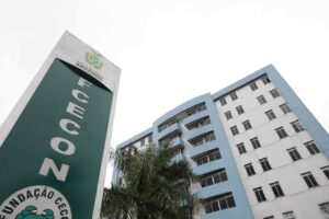 FCecon inicia reforma de banheiros hospitalares com sistema inédito