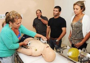 Imagem da notícia - Governo do Estado qualifica profissionais de UTIs da rede estadual de saúde