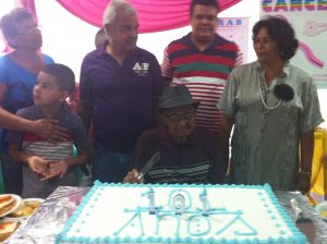 Imagem da notícia - Paciente da FCecon comemora 101 anos de vida