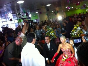 Imagem da notícia - Casamento de paciente com câncer na FCecon é marcado pela emoção