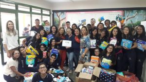 Imagem da notícia - Escola Estadual Ruth Prestes Gonçalves doa itens de higiene pessoal à FCecon
