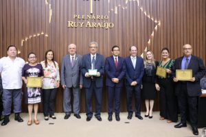 Imagem da notícia - Homenagem aos funcionários da FCecon é marcada por agradecimentos e emoção