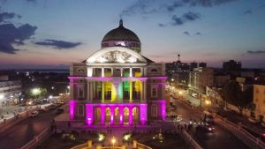 Imagem da notícia - Governo do Estado ilumina Teatro Amazonas em lançamento do Outubro Rosa 2020