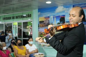 Imagem da notícia - FCecon recebe recital de violino em alusão à Semana da Páscoa