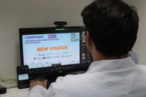 Imagem da notícia - Simpósio debate ferramentas de sequenciamento genômico na vigilância em saúde do Amazonas