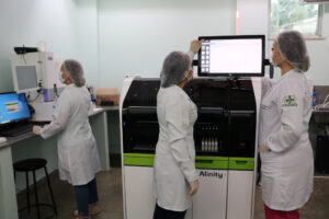 Imagem da notícia - Laboratório de Análises Clínicas da FCecon realiza 761 mil exames em 2024
