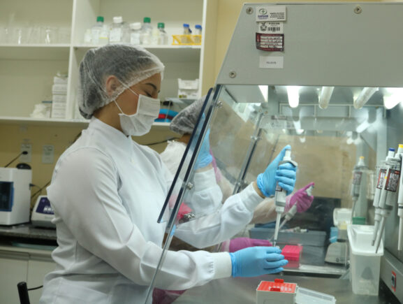 FCecon destaca a relevância das mulheres e meninas na pesquisa em oncologia