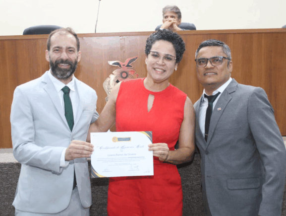 Enfermeiras da FCecon são homenageadas na Assembleia Legislativa