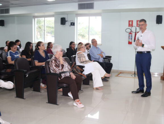 Servidores da FCecon participam de curso sobre aconselhamento genético