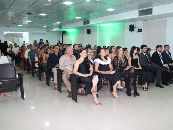 Residência Médica: FCecon forma mais sete médicos especialistas