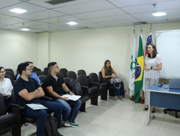 Formação e capacitação: FCecon recepciona quatro novos médicos residentes