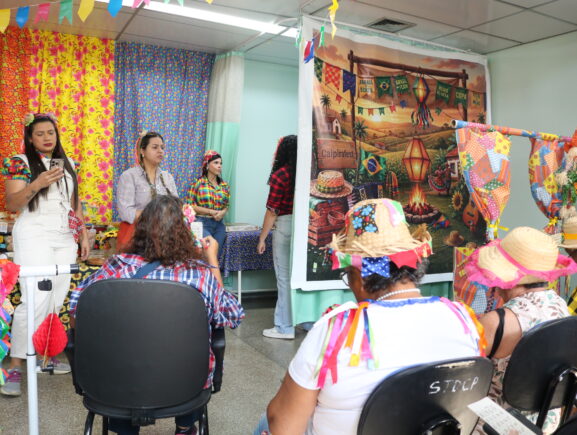 FCecon promove festa junina para pacientes da fisioterapia